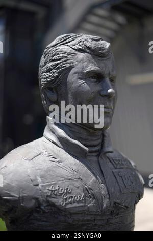 A statue of Alan Jones, the Australian Formula 1 race car driver at the ...
