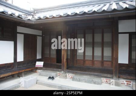 Korean Traditional crafts paper Stock Photo - Alamy
