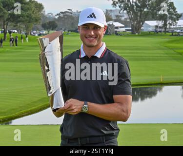 San Diego, California, USA. 16th Feb, 2025. Davis Thompson lines up a