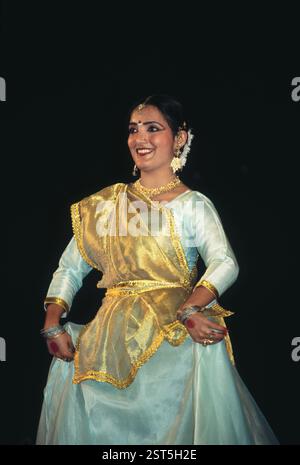 Kathak, woman performing classical dance of india MR.NO.332 Stock Photo ...