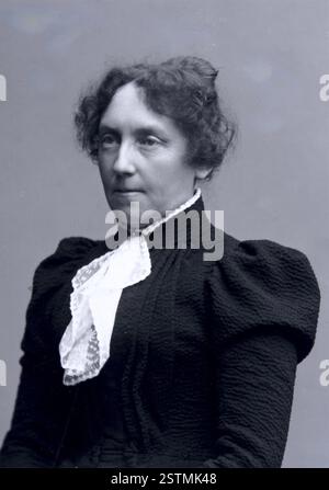 Daniel Nyblin photograph of Finnish artist Maria Wiik - 1899 Stock Photo