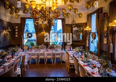 Primrose room decorated for a wedding party at The Princess of Wales Pub. Stock Photo