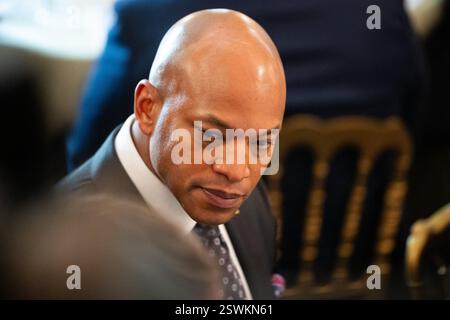 Washington, United States. 21st Feb, 2025. Maryland Gov. Wes Moore is seen before President Donald Trump delivered remarks during a governors working session in the State Dining Room at the White House Feb. 21, 2025. (Francis Chung/POLITICO) Credit: Abaca Press/Alamy Live News Stock Photo