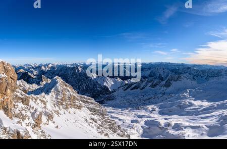 Zugspitze, Bavarian Alps, German/Austrian (Tyrol) border Stock Photo ...