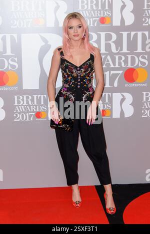 Zara Larsson On The Red Carpet During The Fashion Awards At Royal 
