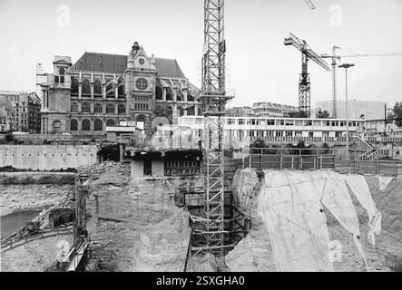 Les halles paris construction Black and White Stock Photos Les halles paris construction Black and White Stock Photos