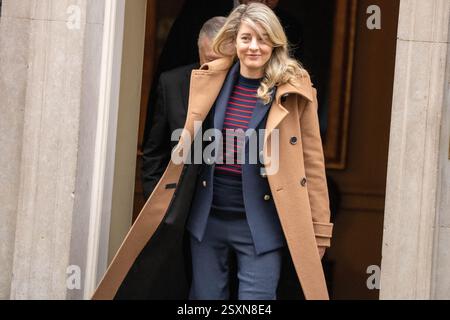 Minister of Foreign Affairs Melanie Joly arrives to a cabinet committee