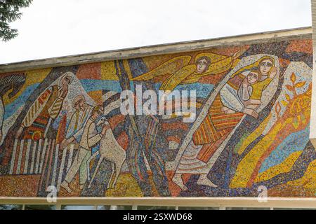 Mosaic on the wall of the building. Multicolored tiles. Ukrainian house. Ukraine, Truskavets - August 10, 2024 Stock Photo