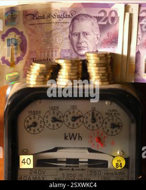 Peterborough, UK. 25th Feb, 2025. The energy price cap has risen again, and this time it is rising by 6.4%, although the amount you pay does depend on how much energy you use.A typical household could see their annual bill increase from £1,738 to £1,849 a year from 1st April. Energy prices, Peterborough, Cambridgeshire, on 25th February 2025. Credit: Paul Marriott/Alamy Live News Stock Photo