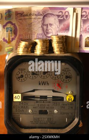 Peterborough, UK. 25th Feb, 2025. The energy price cap has risen again, and this time it is rising by 6.4%, although the amount you pay does depend on how much energy you use.A typical household could see their annual bill increase from £1,738 to £1,849 a year from 1st April. Energy prices, Peterborough, Cambridgeshire, on 25th February 2025. Credit: Paul Marriott/Alamy Live News Stock Photo