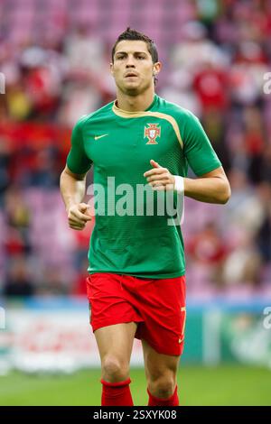 Cristiano ronaldo portugal hi-res stock photography and images - Alamy