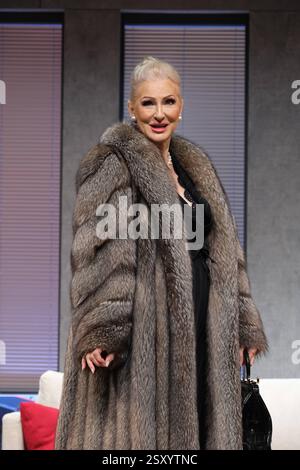 Desiree Nick Hier Im Bild Ist In Der Hauptrolle Des Theaterst cks Spiel desiree-nick-hier-im-bild-ist-in-der-hauptrolle-des-theaterst-cks-spiel