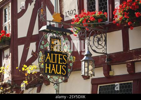 Wine house, old house from 1392 in Bacharach on the Rhine, UNESCO World Heritage Site Upper Middle Rhine Valley, Germany, Rhineland-Palatinate, Bachar Stock Photo