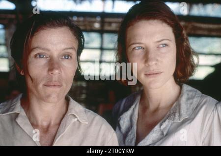 Paradise Road Year: 1997 Australia / USA Frances McDormand, Cate Blanchett  Director: Bruce Beresford Stock Photo