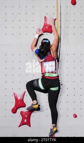 Shaoxing, China's Zhejiang Province. 3rd Oct, 2023. Niu Di of China competes during the Women's Speed Match of Sports climbing at the 19th Asian Games in Shaoxing, east China's Zhejiang Province, Oct. 3, 2023. Credit: Weng Xinyang/Xinhua/Alamy Live News Stock Photo