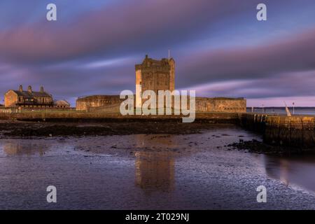 The medieval castle of Broughty Ferry near Dundee in Angust, Scotland Stock Photo