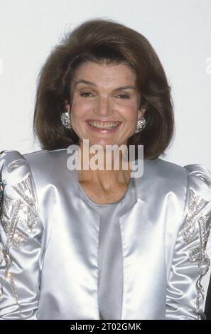 1985 Jackie Onassis John Barrett/PHOTOlink.net Stock Photo - Alamy