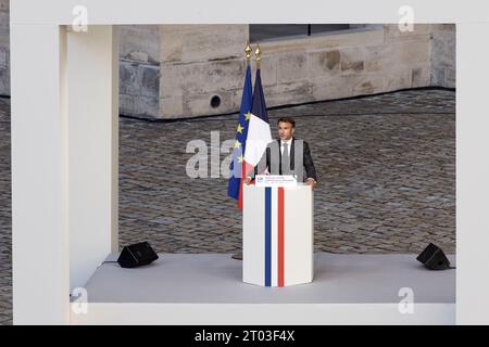 Paris, France. 3rd Oct, 2023. National tribute ceremony to Mrs. Helene Carrere d'Encausse chaired by Emmanuel Macron on October 3, 2023 at the Hôtel national des Invalides in Paris, France. Credit: Bernard Menigault/Alamy Live News Stock Photo