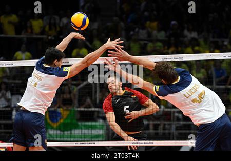 Rio De Janeiro, Brazil. 03rd Oct, 2023. FIVB Road To Paris Volleyball Qualifier- men's tournament match between Brazil and -Germany  at the Maracanazinho Stadium in Rio de Janeiro, Brazil. .October 3, 2023 Credit: Andre Paes/Alamy Live News Stock Photo