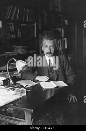 Albert Einstein, theoretical physicist, general theory of relativity, Nobel Prize, around 1920, Berlin, Germany Stock Photo
