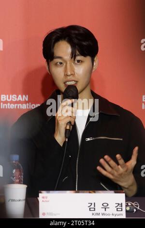 Busan, South Korea. 04th Oct, 2023. Oct 4, 2023-Busan, South Korea-Actor Kim Woo Kyum attend their new film 'Because I Hate Korea' press conference at the 28th Busan International film Festival Opening Screen event in Busan, South Korea. (Photo by Seung-il Ryu/NurPhoto) Credit: NurPhoto SRL/Alamy Live News Stock Photo