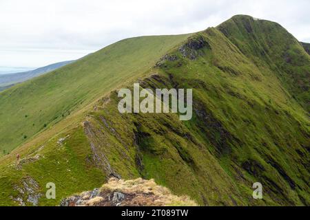 Looking towards the ridge of Mynydd Drws-y-coed from Y Garn, Snowdonia, Wales Stock Photo