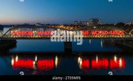 Lower Trenton Bridge at dawn. Lower Trenton Bridge also commonly called the Lower Free Bridge, Warren Street Bridge or Trenton Makes Bridge, spans Del Stock Photo