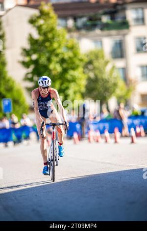 Gwen Jorgensen participating in Pontevedra in the 2023 World Triathlon Championship Series. Stock Photo