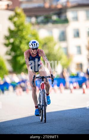 Gwen Jorgensen participating in Pontevedra in the 2023 World Triathlon Championship Series. Stock Photo