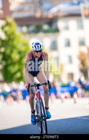 Gwen Jorgensen participating in Pontevedra in the 2023 World Triathlon Championship Series. Stock Photo