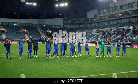 Gent, Belgium. 05th Oct, 2023. Gent's players celebrate after winning a soccer game between Belgian soccer team KAA Gent and Israeli Maccabi Tel Aviv, Thursday 05 October 2023 in Gent, on day 2 of the group phase of the UEFA Conference League competition, in group B. BELGA PHOTO KURT DESPLENTER Credit: Belga News Agency/Alamy Live News Stock Photo