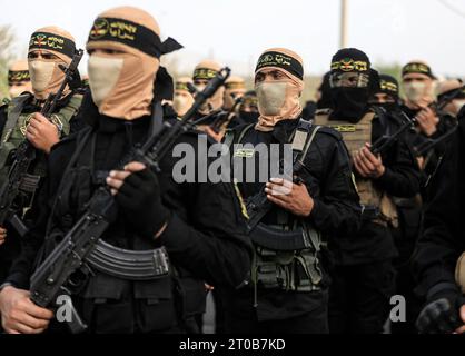 Gaza, Palestine. 4th Oct, 2023. Members of the Al-Quds Brigades, the military wing of the Islamic Jihad movement, participate in an anti-Israel military parade on the occasion of the 36th anniversary of the founding of the movement in Gaza City. (Credit Image: © Yousef Masoud/SOPA Images via ZUMA Press Wire) EDITORIAL USAGE ONLY! Not for Commercial USAGE! Stock Photo