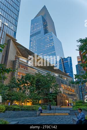 20 Hudson Yards, the shopping and dining hub linking 10 Hudson Yards (rear) with 30 Hudson Yards, is home to high-end retailers and restaurants. Stock Photo