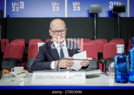 Granada, Spain. 06th Oct, 2023. Chancellor Olaf Scholz (SPD) attends the working session of the Informal EU Summit this morning. Credit: Kay Nietfeld/dpa/Alamy Live News Stock Photo