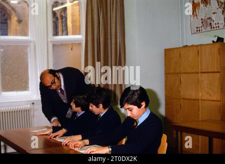 Avicenna College School Children in classroom Studying Islamic Avicenna Philosophy Stock Photo