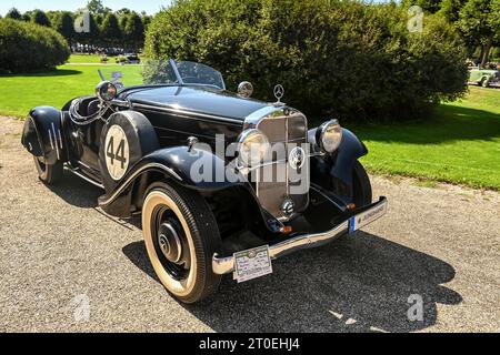 Schwetzingen, Baden-Wuerttemberg, Germany, Concours d'Elegance in the park of the castle, Mercedes 290 Roadster, year 1933, 60 hp, 2900 ccm Stock Photo