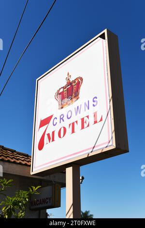 ORANGE , CALIFORNIA - 4 OCT 2023: The 7 Crowns Motel sign on Lincoln Avenue. Stock Photo