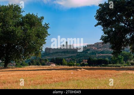 Panorama della basilica di San Francesco ad Assisi Stock Photo