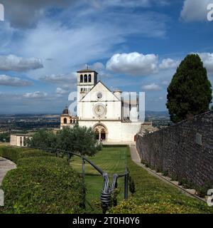 Panorama della basilica di San Francesco ad Assisi Stock Photo