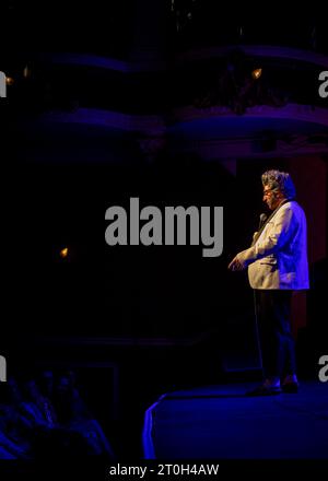 Frank Lavender, tour support for Myra Dubois UK Tour, Palace Theatre, Southend-on-Sea, Essex © Clarissa Debenham (Film Free Photography) / Alamy Stock Photo