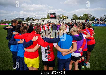 Rotterdam, Netherlands. 07th Oct, 2023. Rotterdam - Players of Feyenoord during the match between Feyenoord V1 v Ajax V1 at Nieuw Varkenoord on 7 October 2023 in Rotterdam, Netherlands. Credit: box to box pictures/Alamy Live News Stock Photo