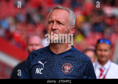 Blackpool manager Neil Critchley during the Sky Bet League 1 match Charlton Athletic vs Blackpool at The Valley, London, United Kingdom, 7th October 2023  (Photo by Ryan Crockett/News Images) Stock Photo