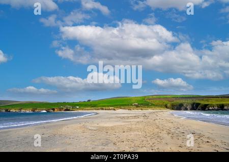 The tombolo connecting St Ninians Isle to the Mainland, looking towards the mainland, Shetland, Scotland, UK Stock Photo