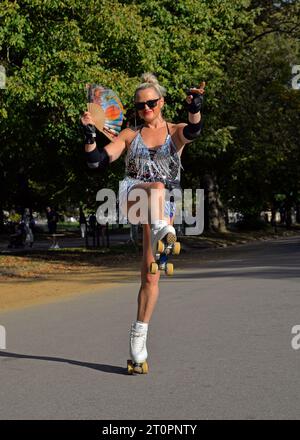 London, UK. 08th Oct, 2023. Helen Davies rollerblades through London's Hyde Park on an unusually warm October day. Oct 8th 2003. Credit: Mark York/Alamy Live News Stock Photo