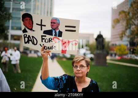 November 2, 2016 - Indianapolis, Indiana, USA: Periods for Politicians formerly Periods for Pence stage an anti-Trump and anti-Pence The Revolution Will Be Uterized (A Rally in 3 Acts) on the steps of the Indiana Statehouse. Stock Photo