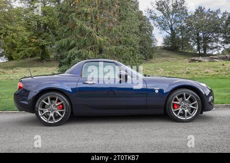 Mazda MX-5 Venture Edition 2.0 litre 2013 NC  Stormy Blue Japanese sports car convertible Stock Photo