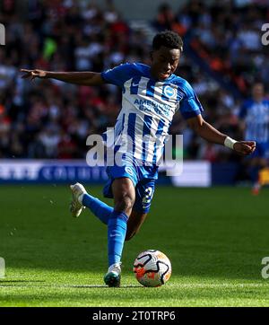 Simon Adingra of Brighton and Hove Albion - Brighton & Hove Albion v ...