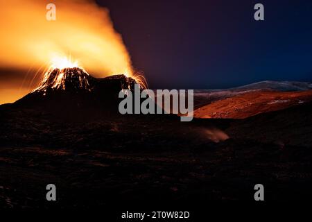 Volcanic eruption in Fagradalsfjall on the Reykjanes peninsula in Iceland Stock Photo