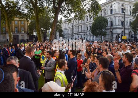 London, UK. 9th October 2023. Protesters gathered outside Downing Street in support of Israel as a war breaks out following the attack on Israel by Hamas. Credit: Vuk Valcic/Alamy Live News Stock Photo