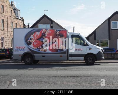 STONEHAVEN, UK - SEPTEMBER 14, 2023: Tesco supermarket van Stock Photo
